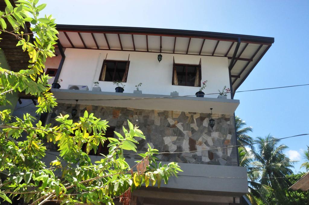 Asantha Guest House Unawatuna Exterior photo