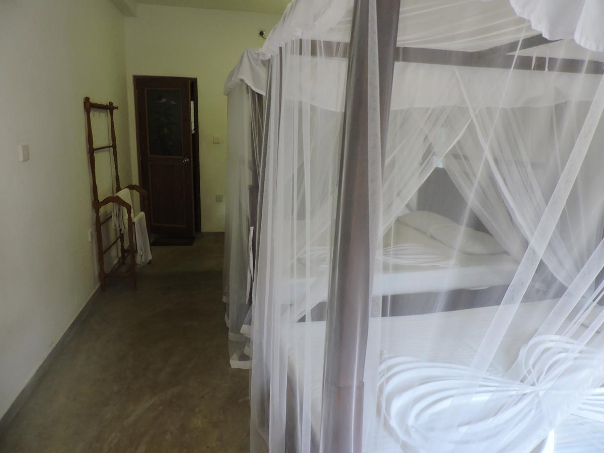 Asantha Guest House Unawatuna Exterior photo